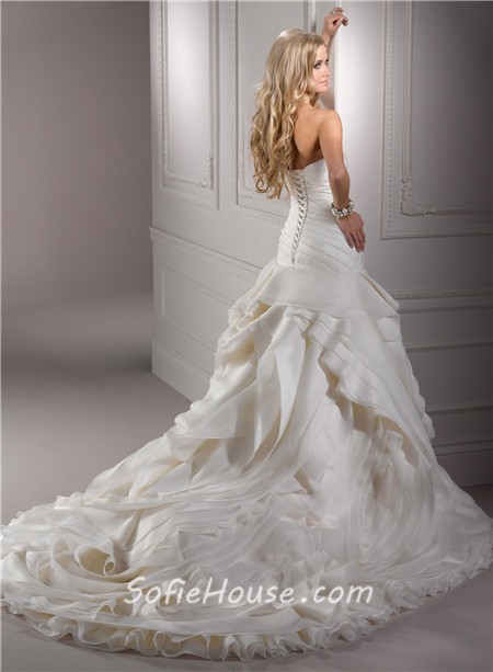 Unusual Ball Gown Sweetheart Structured Ivory Organza Couture ...