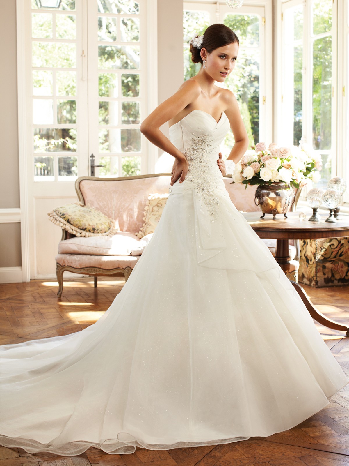 Classic Princess A Line Sweetheart Organza Sequin Beaded Wedding Dress