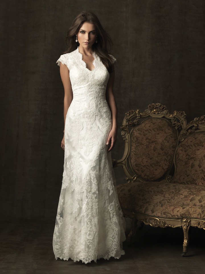 Great Wedding Dress Scalloped Lace of the decade Learn more here 