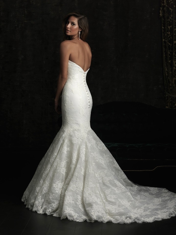 Stunning Mermaid Sweetheart Fit And Flare Lace Wedding Dress With Train