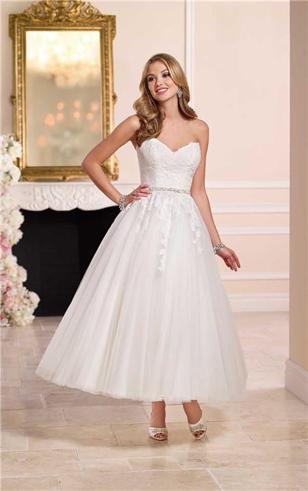 Ball Gown Sweetheart Tulle Lace Tea Length Wedding Dress Crystals Belt