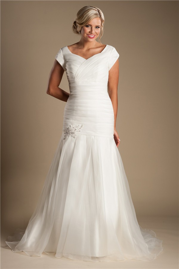 Modest Trumpet Mermaid Ruched Organza Wedding Dress With Sleeves