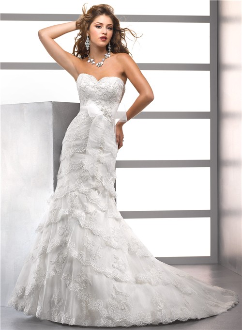 Tiered Lace Wedding Dress 4