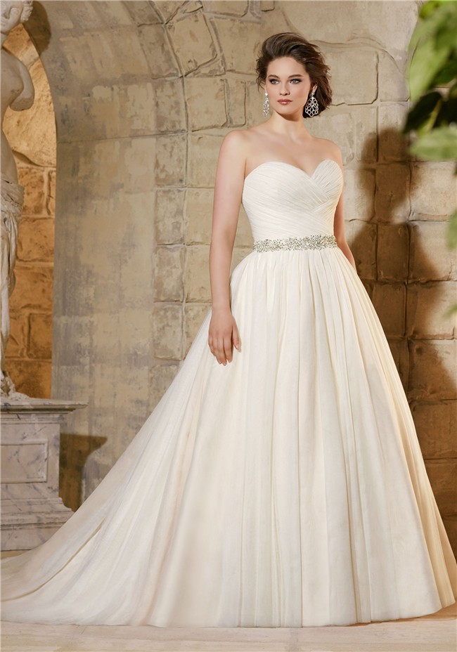  Simple  A Line  Sweetheart Tulle Ruched Plus Size Wedding  