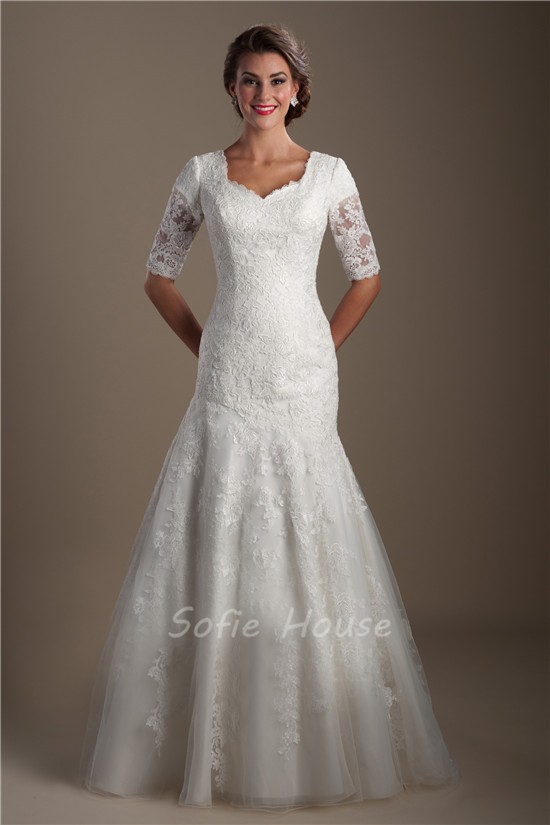 Trumpet Mermaid Short Sleeve Lace Modest Wedding Dress With Buttons